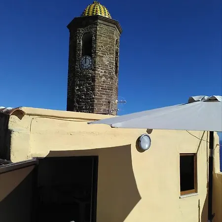 Al Duomo Carrela Di Ghjeja 3* كاستيلساردو