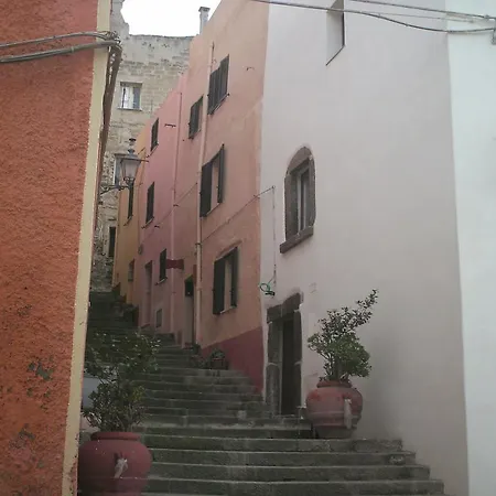 Al Duomo Carrela Di Ghjeja