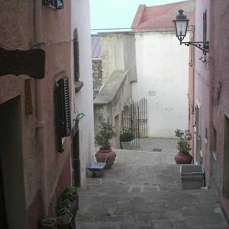 Al Duomo Carrela Di Ghjeja 3* Castelsardo