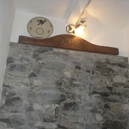 Konukevi Al Duomo Carrela Di Ghjeja 3*