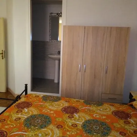 Al Duomo Carrela Di Ghjeja