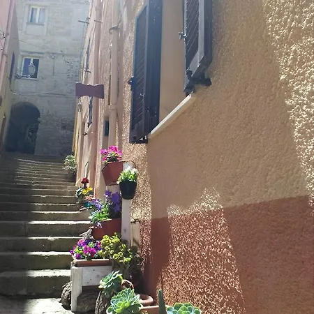 Al Duomo Carrela Di Ghjeja Guest house Castelsardo