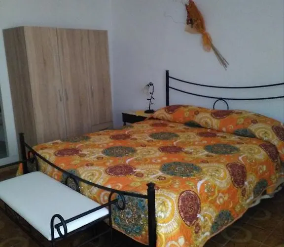 Al Duomo Carrela Di Ghjeja Vendégház 3*